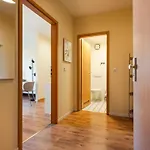 Mitte - U-bahn Leopoldplatz * Berlin