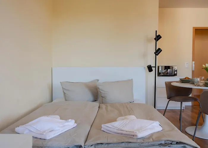 Mitte - U-bahn Leopoldplatz *