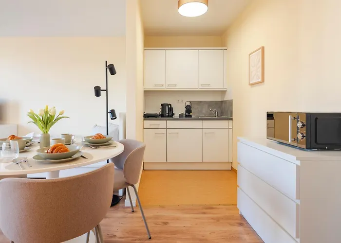 Mitte - U-bahn Leopoldplatz 公寓 *