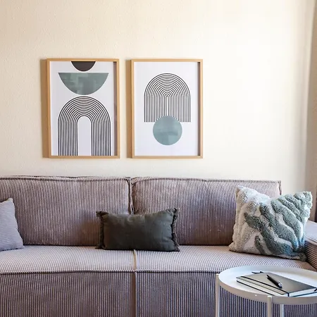 Mitte - U-bahn Leopoldplatz דירה *