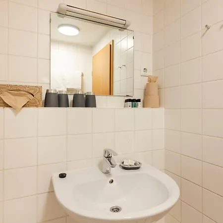 Mitte - U-bahn Leopoldplatz ברלין